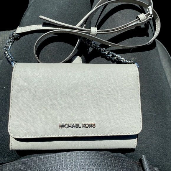 Grey Michael Kors wallet/purse - Picture 1 of 4